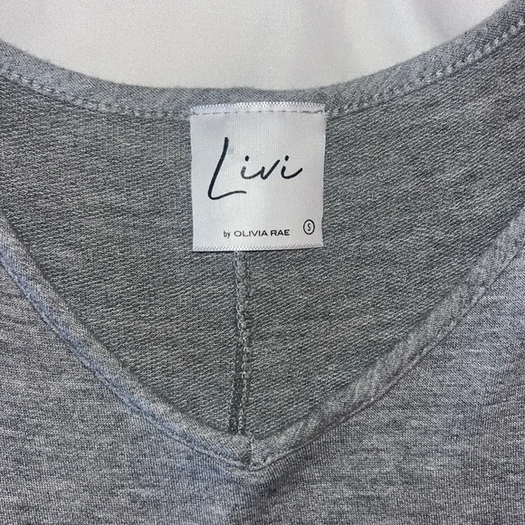 Worn once grey top - Picture 2 of 2